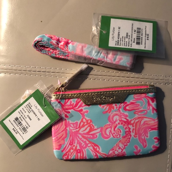 Lilly Pulitzer Accessories - NWT Lilly Pulitzer Lanyard & Key ID Case